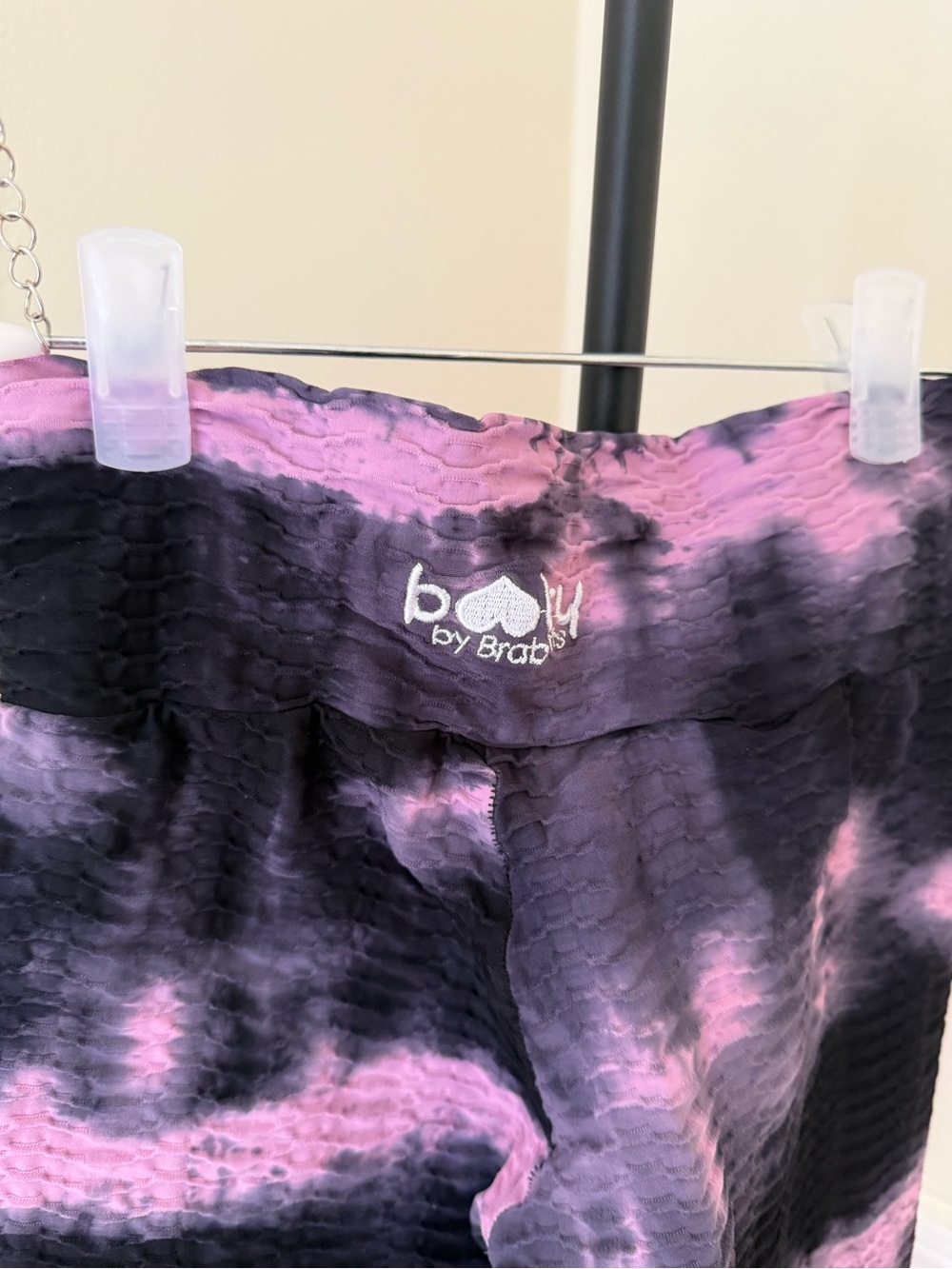 Booty By Brabants Tie-Dye Black & Pink Stretch Leggings Original Tie Dye - Picture 4 of 4